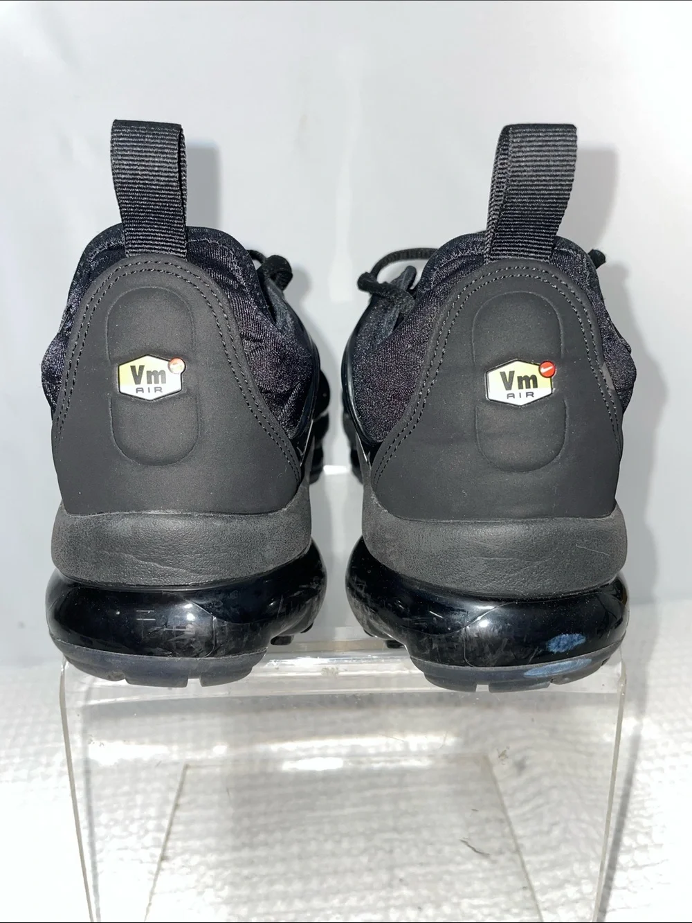 NIKE AIR VAPORMAX PLUS TRIPLE BLACK SNEAKERS FTL-07-049
